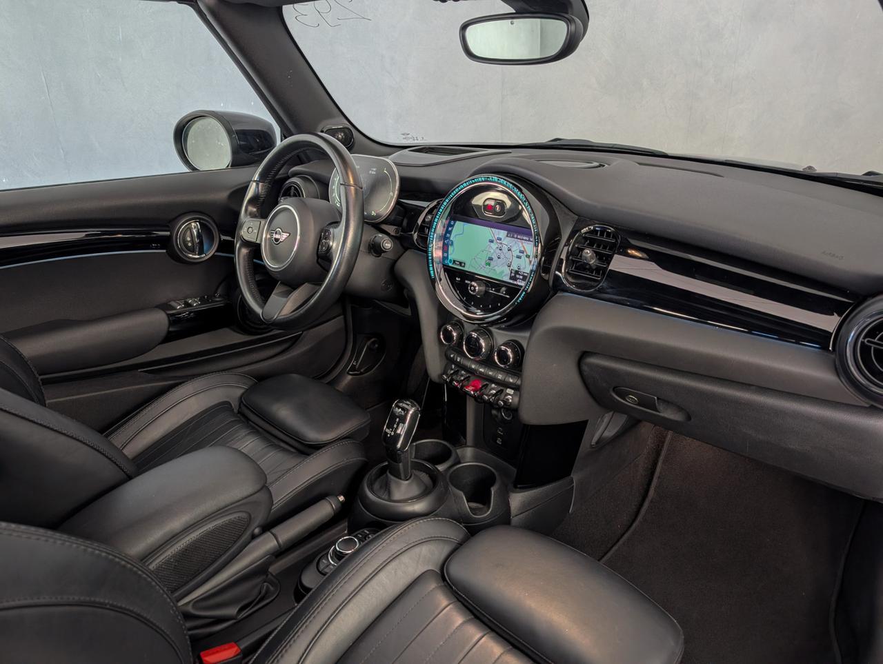 Mini Cooper Cabrio 1.5 Cooper Premium Plus