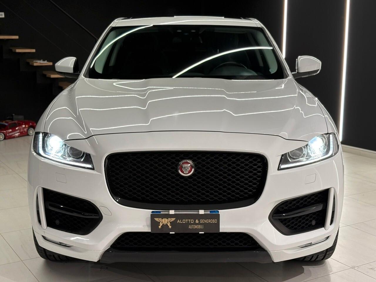 Jaguar F-Pace 3.0 D V6 300 CV AWD aut R-Sport
