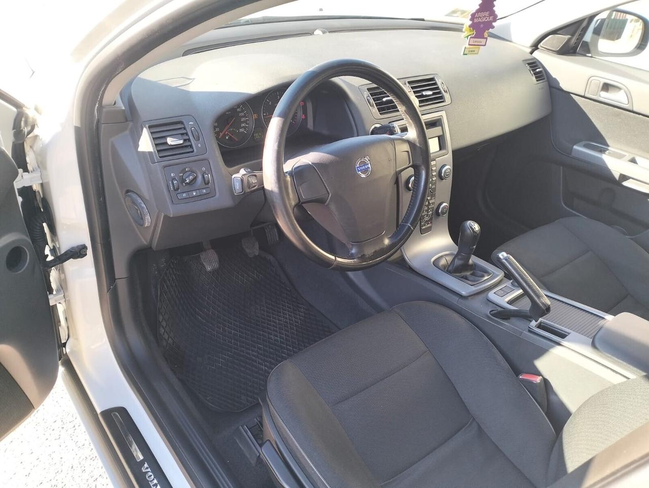 Volvo V50 DRIVe POLAR 1.6 d KM 228.000