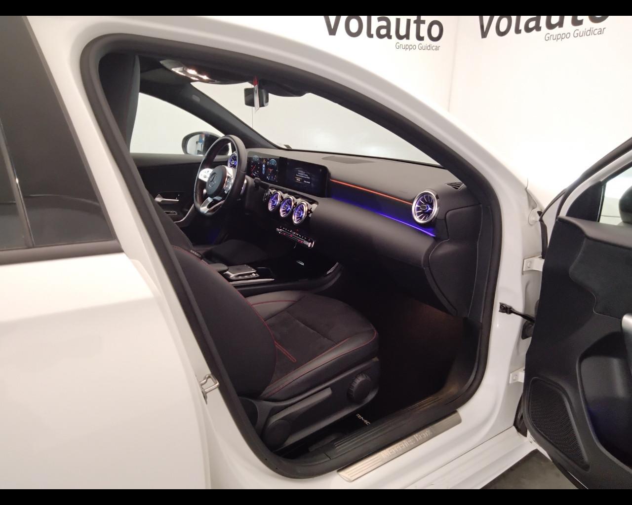 Mercedes-Benz Classe A - W177 2018 - A 180 d Premium auto