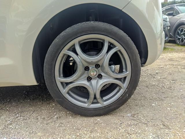 ALFA ROMEO MiTo 1.4cc 105cv BLUETOOTH CERCHI IN LEGA CLIMA STEREO
