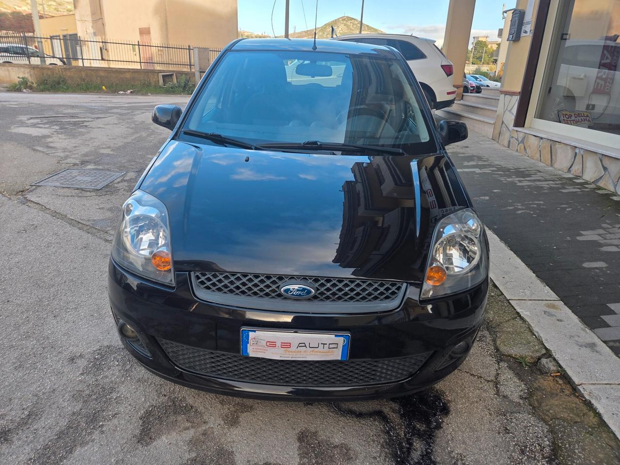 FORD FIESTA 1.4 TDCI 70 CV SOLI KM 100000 CERTIF