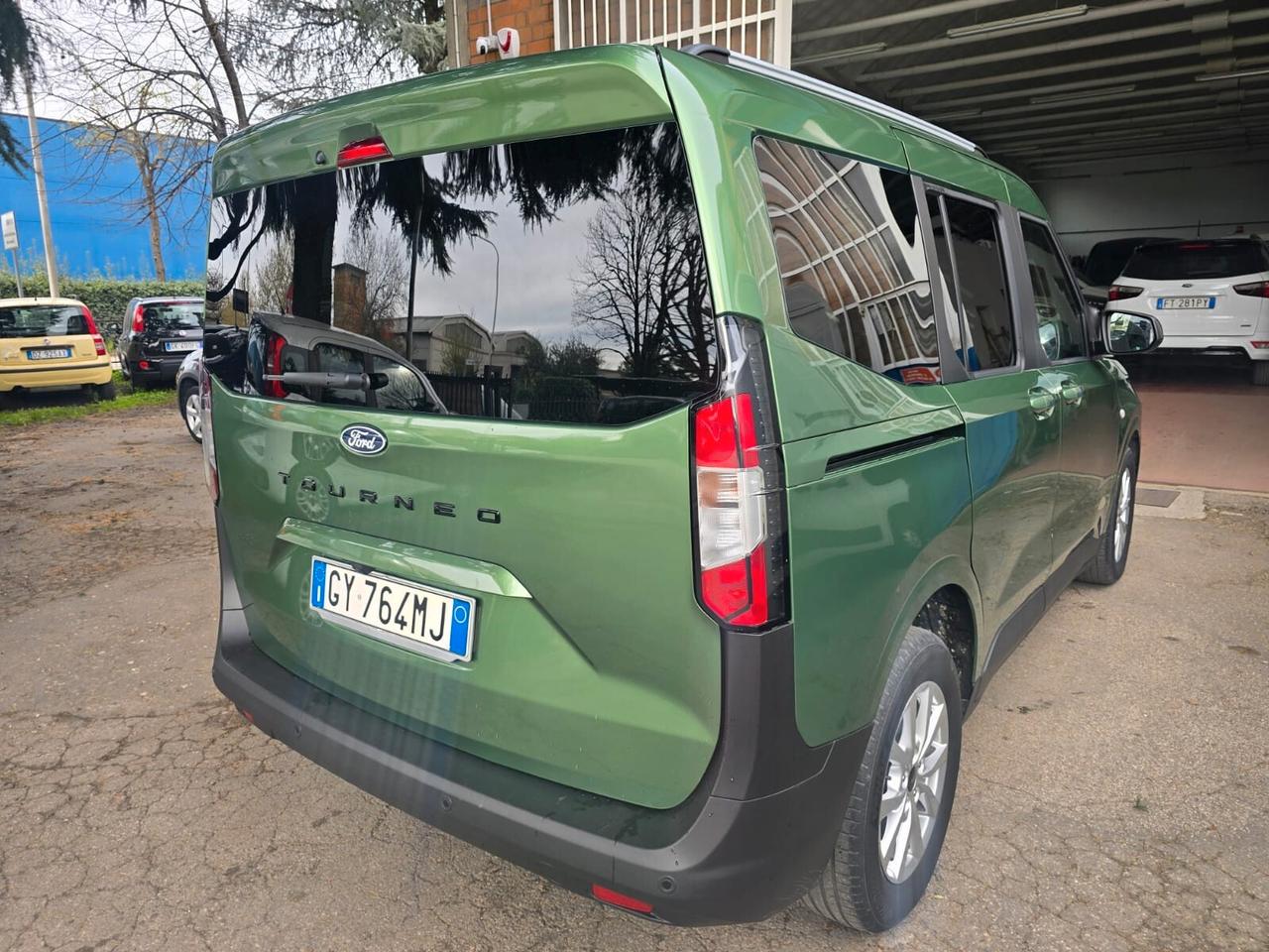 Ford Tourneo Courier 1.0 EcoBoost Titanium rate da 99.00