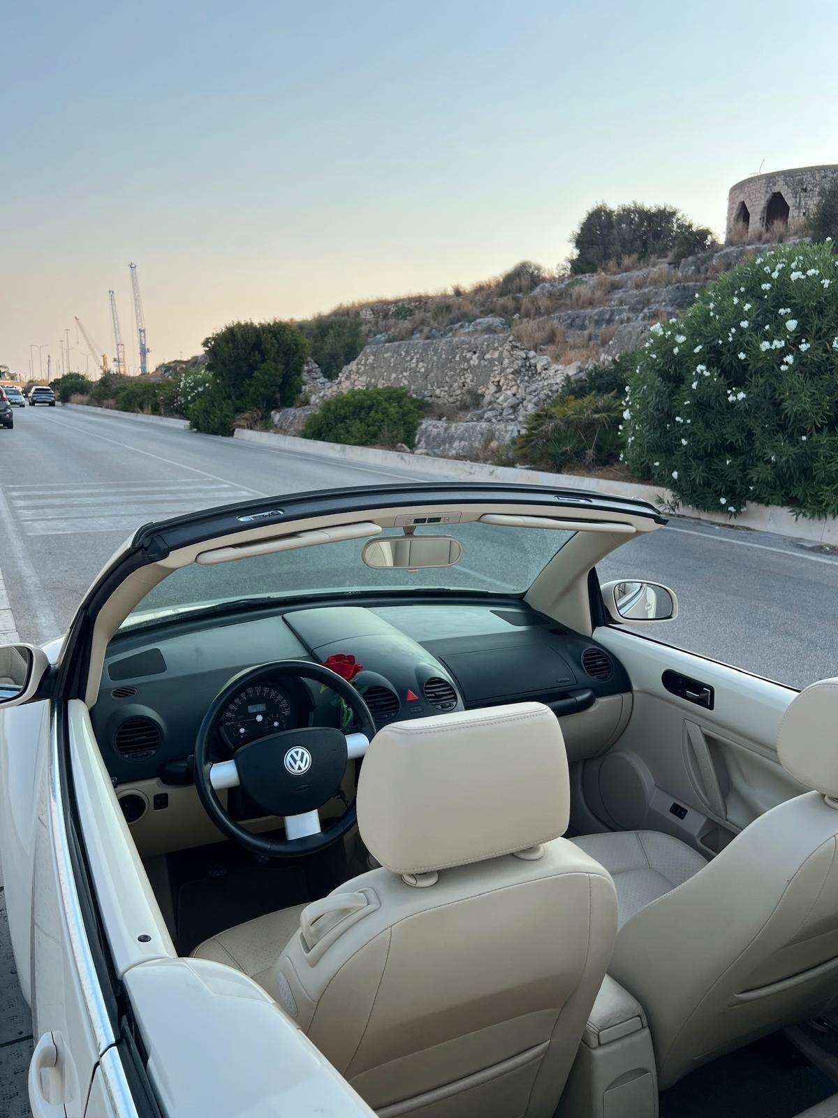 Volkswagen New Beetle 1.6 102 CV Cabriolet