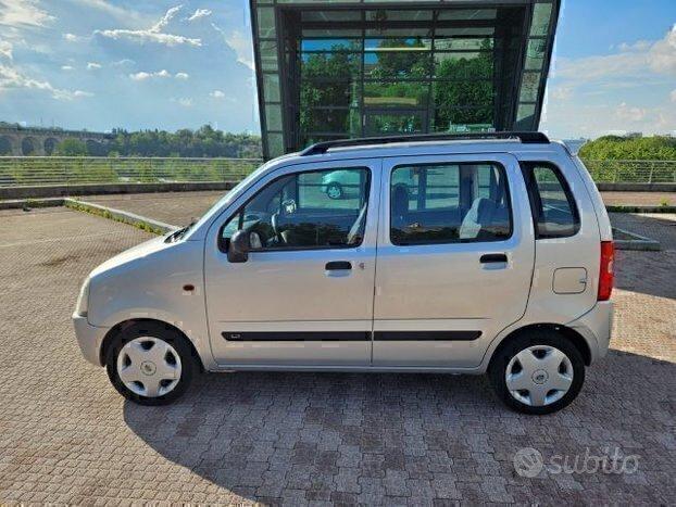 SUZUKI WAGON R VALUTIAMO USATO/SCAMBIO