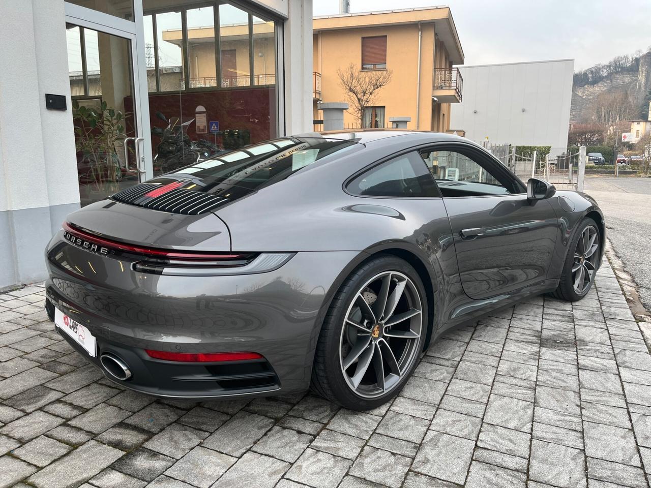 Porsche 911 Carrera 4