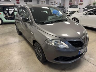 Lancia Ypsilon 1.2 69 CV 5 porte S&S Gold