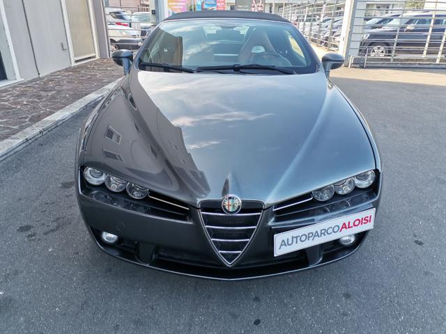 ALFA ROMEO Spider 1750 TBi