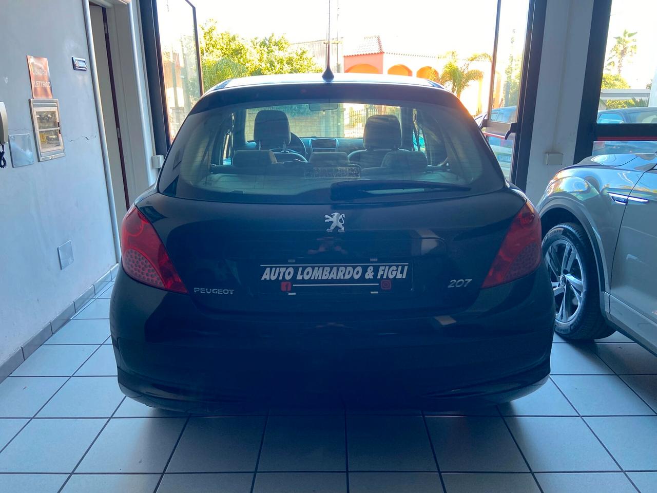 Peugeot 207 1.4 HDi 70CV 5p. ONE Line