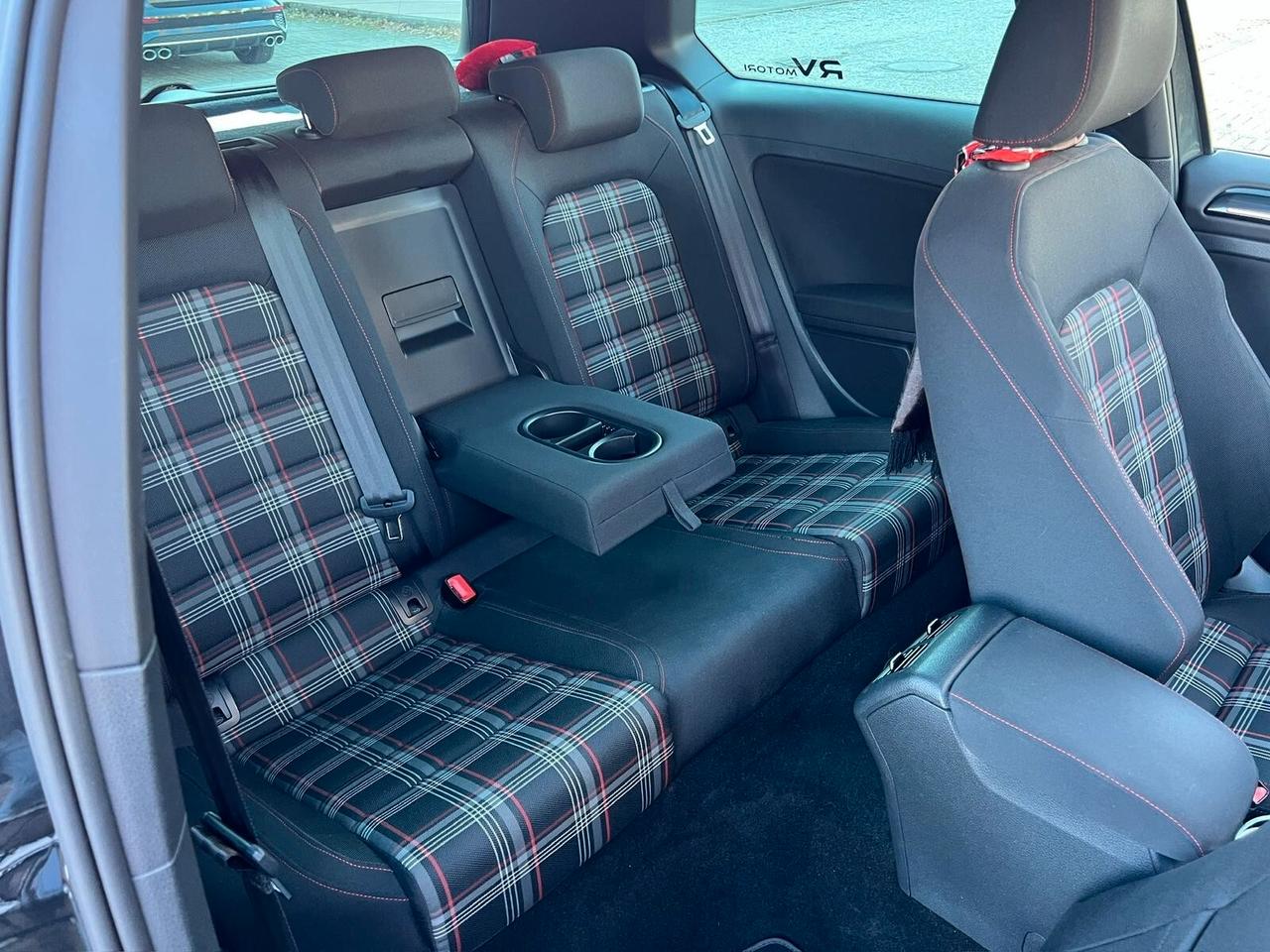 Volkswagen Golf GTI Performance 2.0 TSI DSG 3p. 230CV