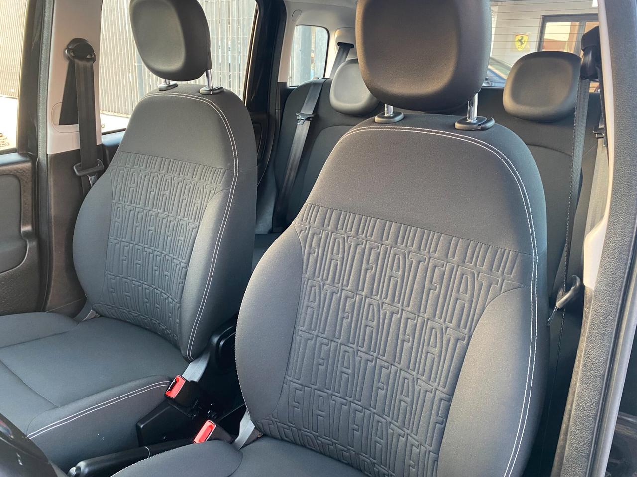 FIAT Panda 1.0 hybrid 5POSTI RadioBT/PDC Poster.