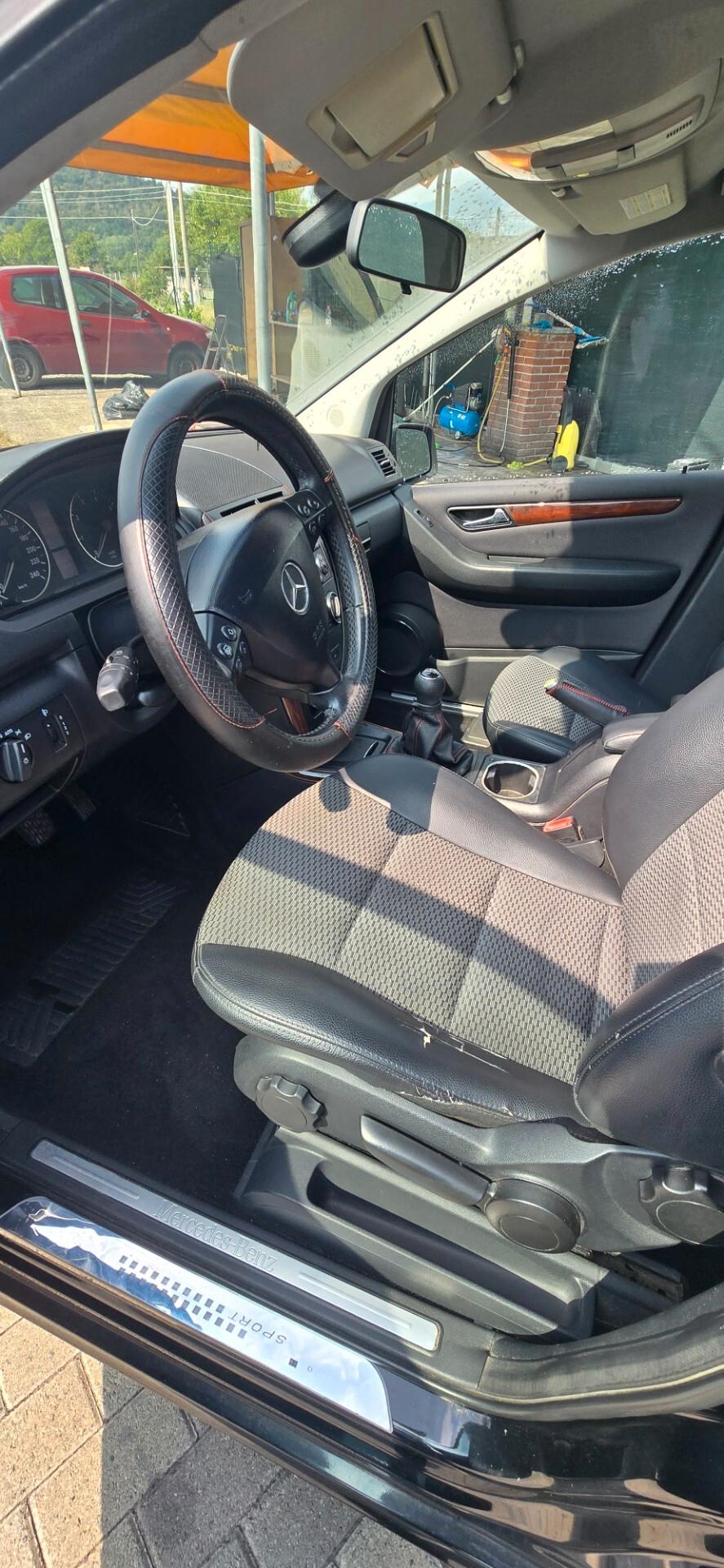 Mercedes-benz A 160 BlueEFFICIENCY anno 2011