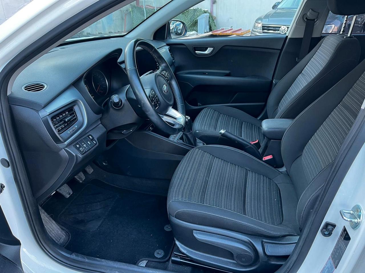 Kia Stonic 1.0 T-GDi 100 CV MHEV iMT Style