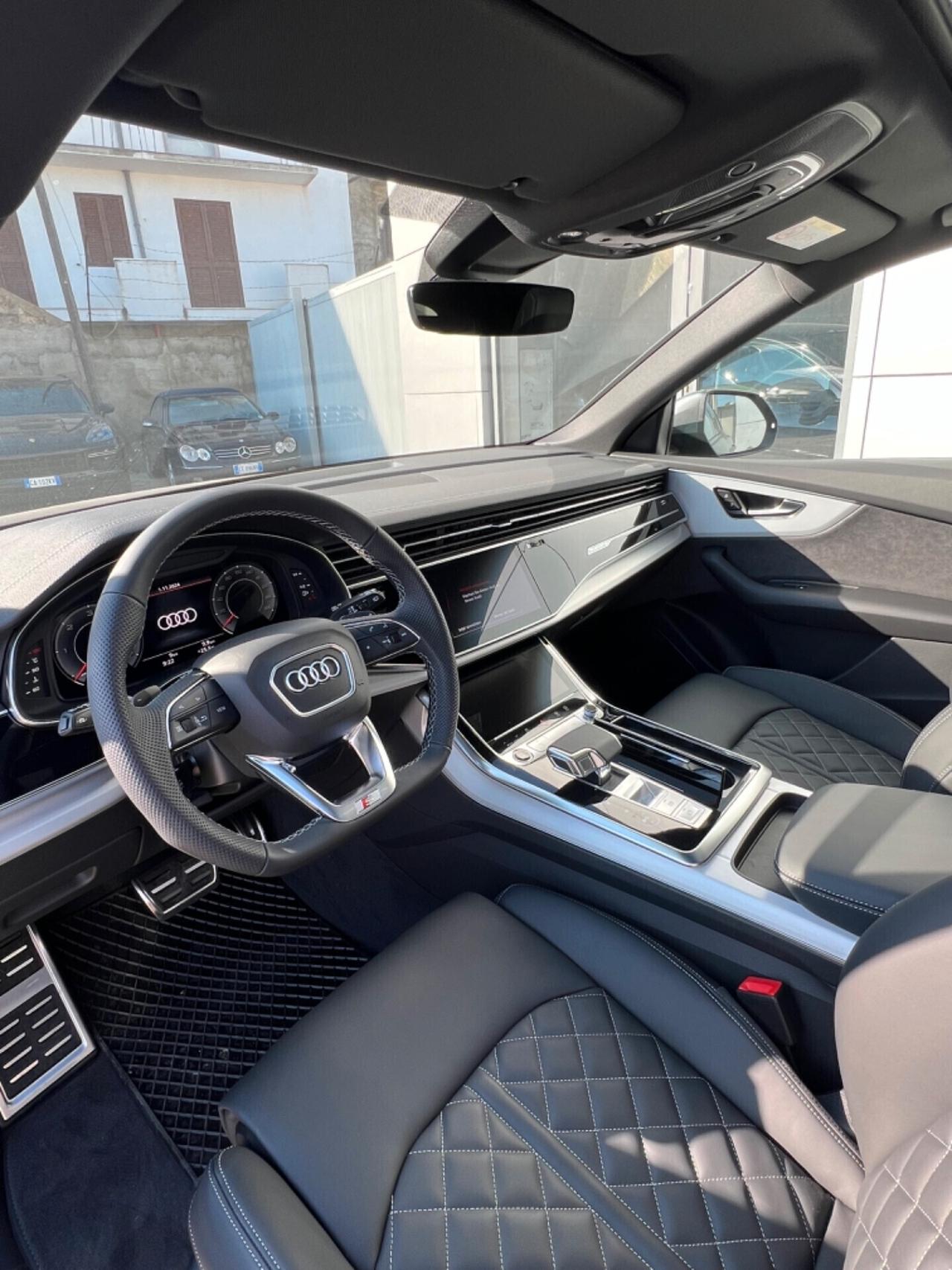 Audi Q8 50 TDI quattro S line - possibilità noleggio no scoring