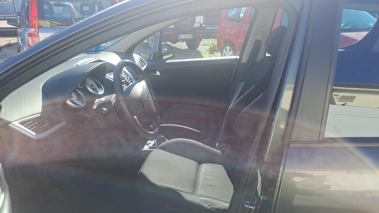 Peugeot 207 1.4 8V 75CV 5p. Energie Sport ECO GPL