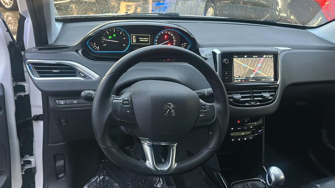 PEUGEOT 2008 1,6 DIESEL FULL OPTIONAL