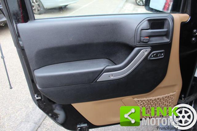 JEEP Wrangler Unlimited 3.6 V6 Sahara Auto con gancio traino