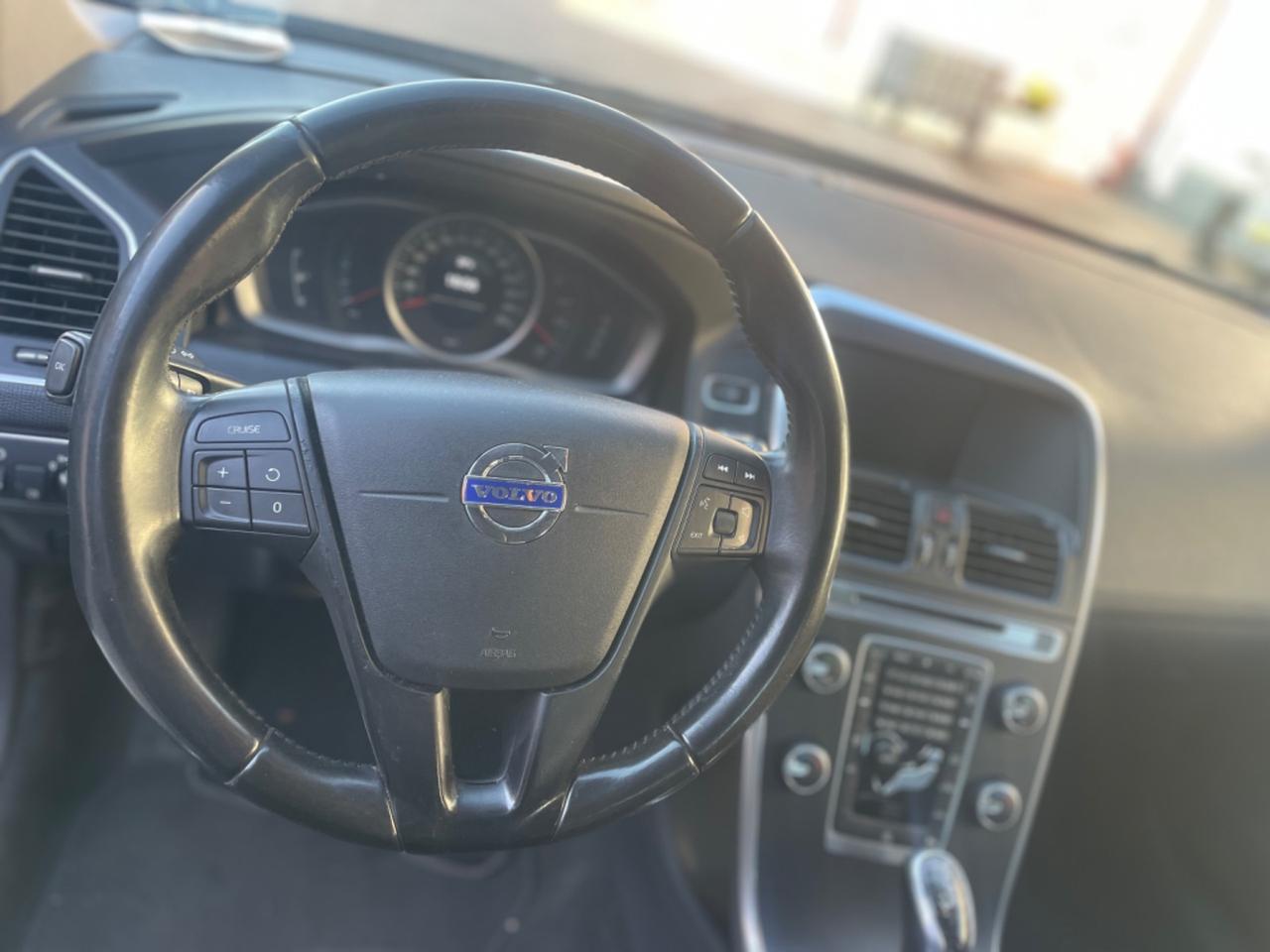 Volvo XC 60 XC60 D3 Geartronic Kinetic