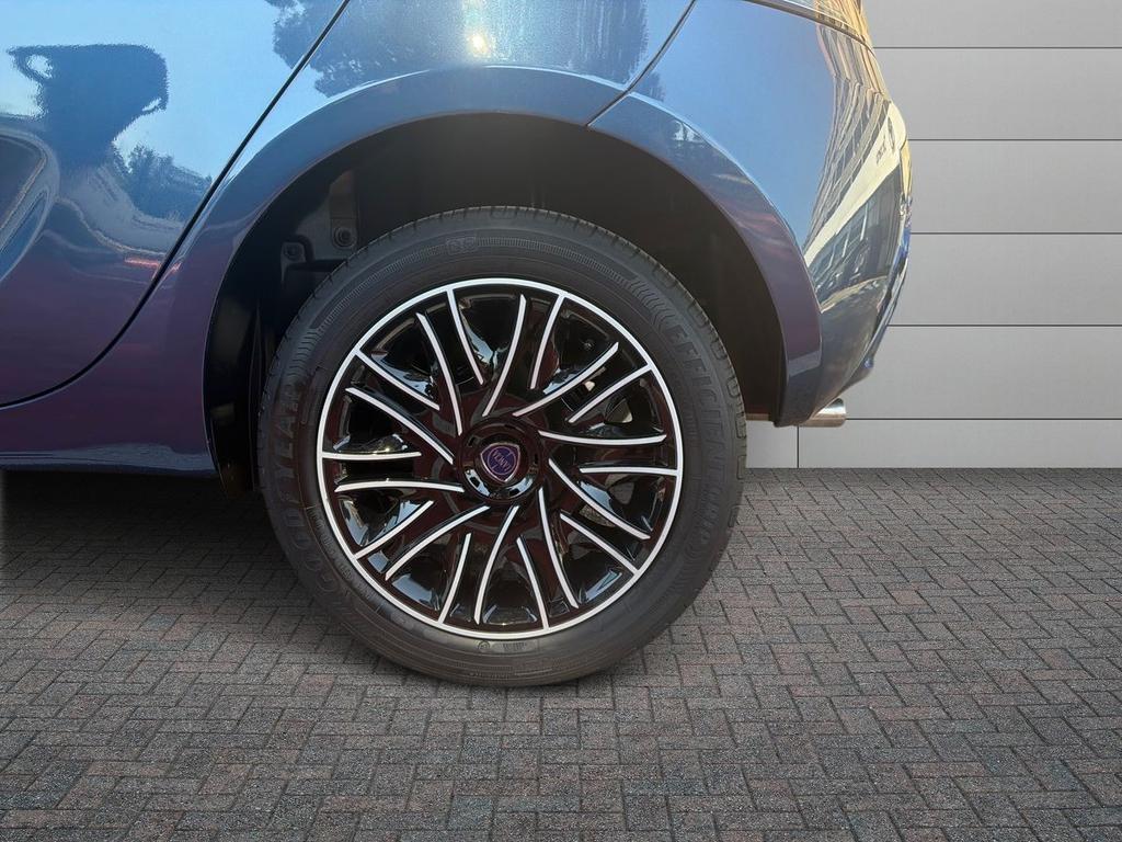 Lancia Ypsilon 1.0 hybrid Gold s&s 70cv