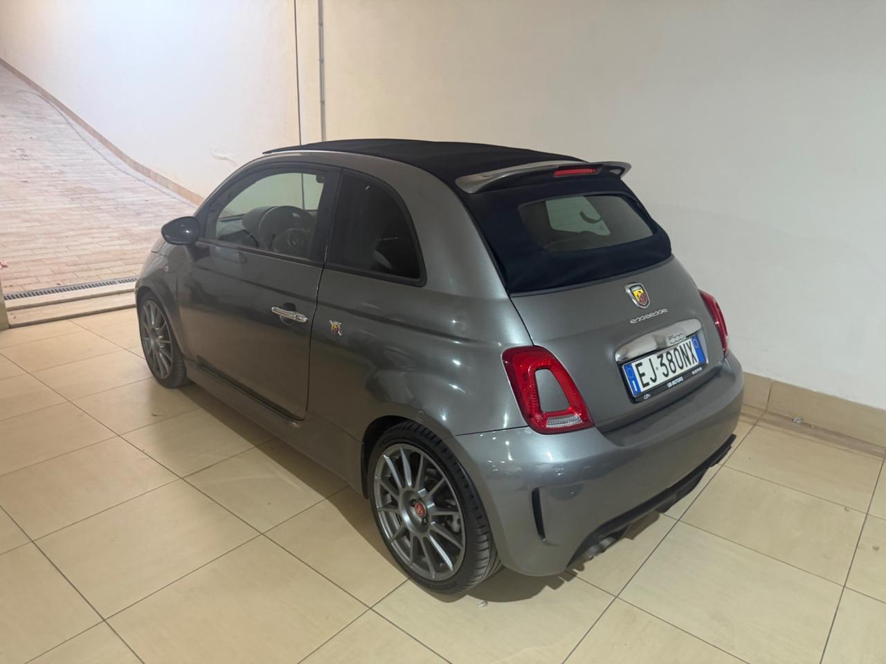 Abarth 500 C 1.4 Turbo T-Jet