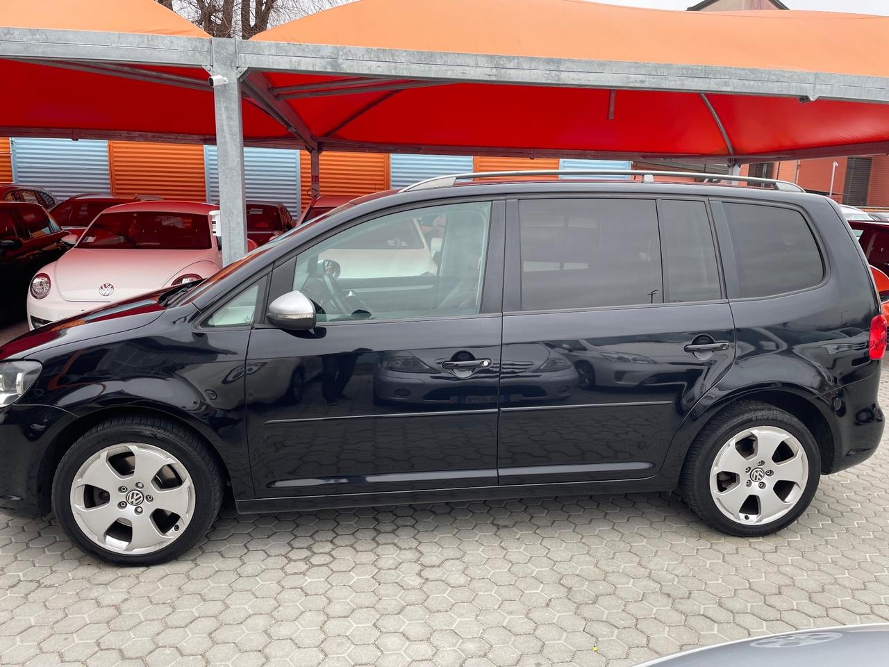 Volkswagen Touran 7 POSTI 2.0 TDI 140 CV DSG Highline