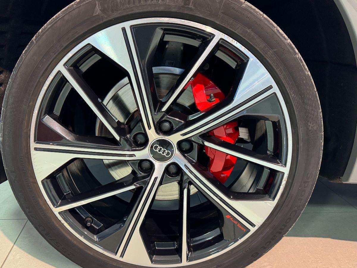 AUDI Q5 Sportback SPB 2.0 TDI S-line Identity black Grigio Quantum