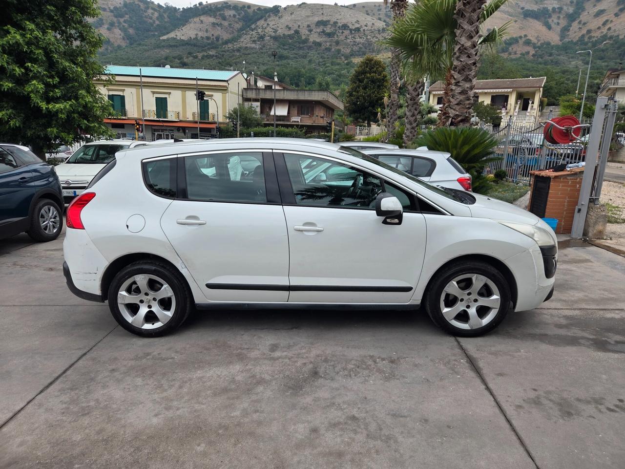 Peugeot 3008 1.6 HDi 110CV cambio robotizzato - TAGLIANDATA