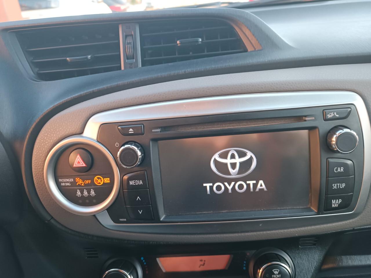 Toyota Yaris 1.0 5 porte