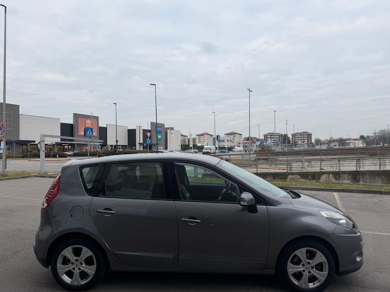 Renault Scenic Scénic 1.5 dCi 110CV Dynamique