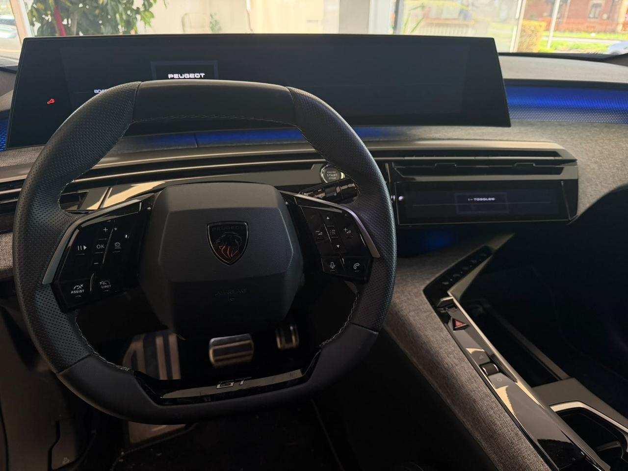 PEUGEOT 3008 Hybrid 145 e-DCS6 GT