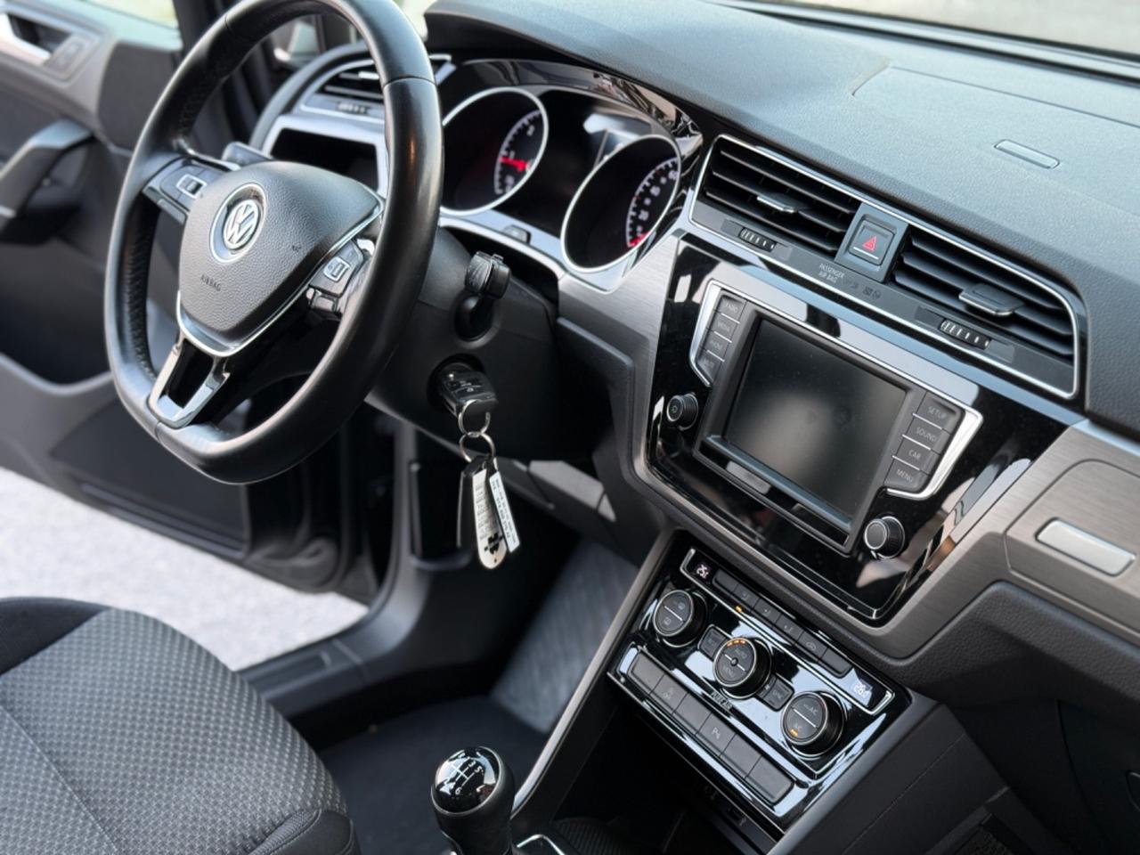 Volkswagen Touran 1.6 TDI Comfortline 7 POSTI!