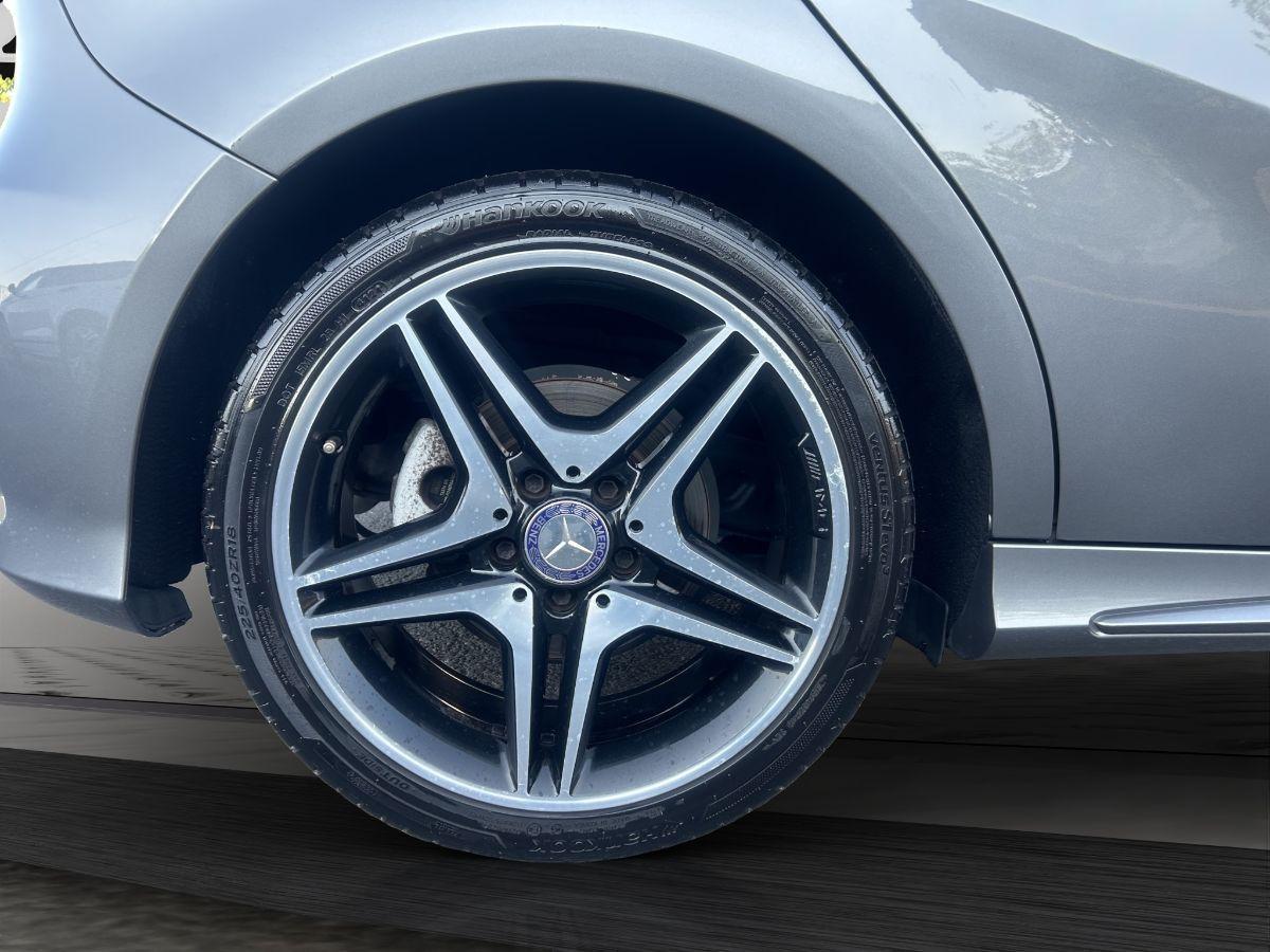 MERCEDES - Classe A - 180 122cv Premium