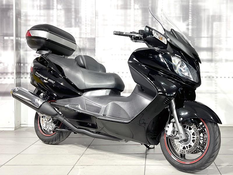 Suzuki Burgman 650 Executive