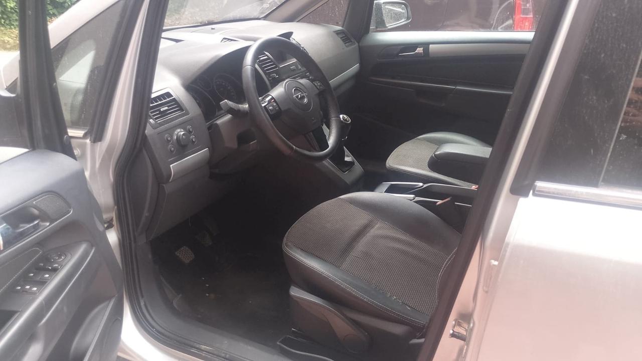 Opel Zafira 1.9 CDTI - 2009