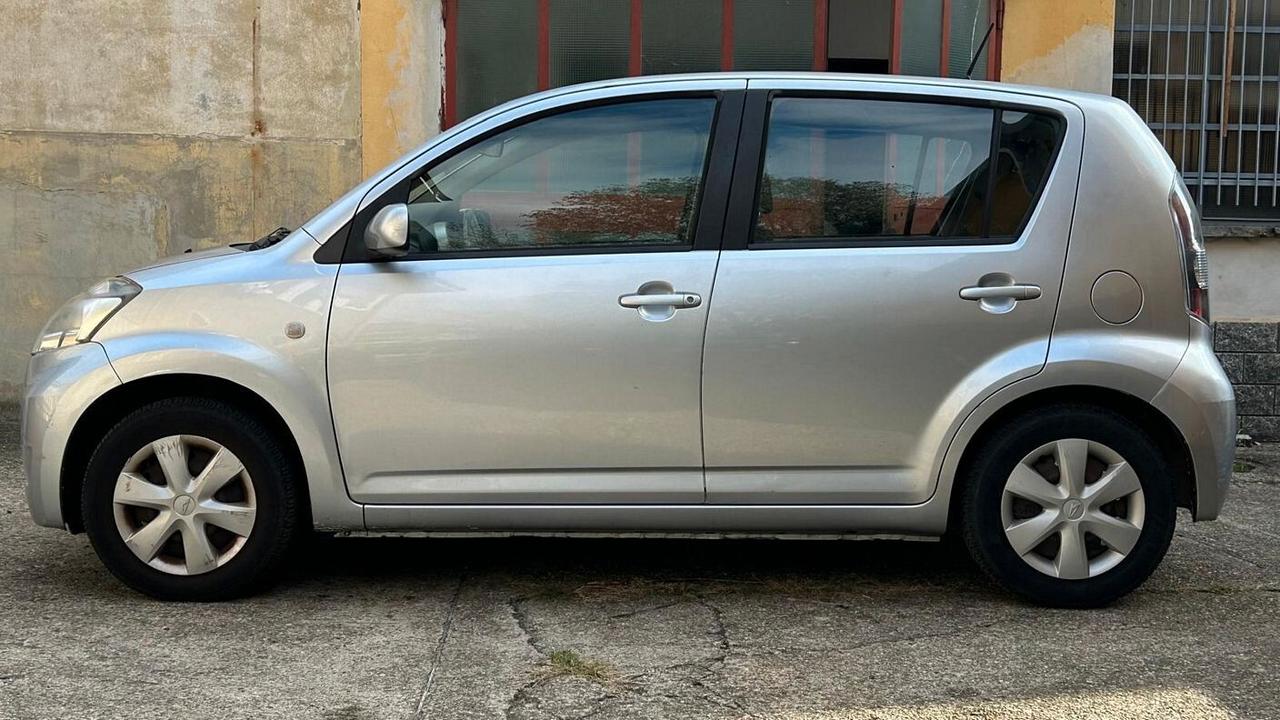 Daihatsu Sirion 1.0 Hiro Green Powered