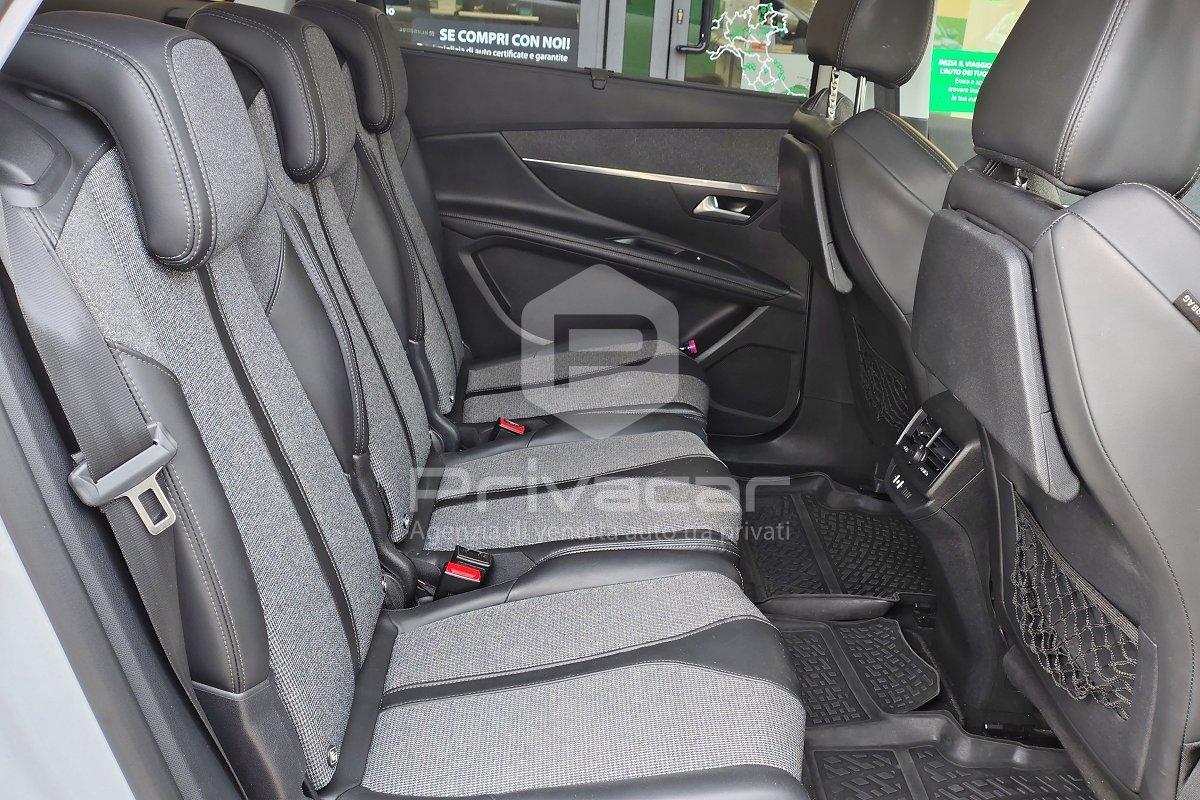 PEUGEOT 5008 BlueHDi 120 S&S EAT6 Allure