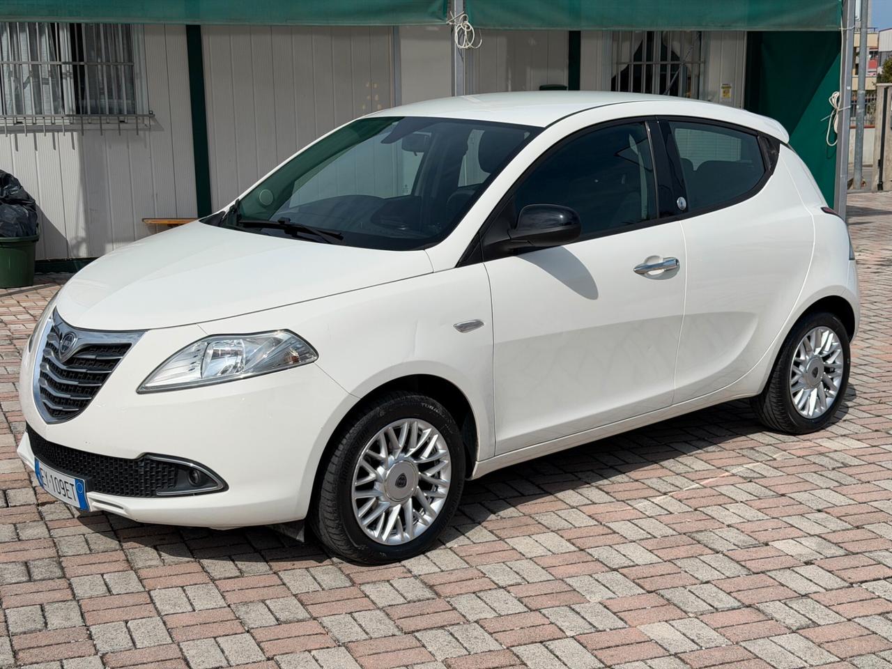 Lancia Ypsilon 1.2 69 CV 5 porte GPL Ecochic Gold