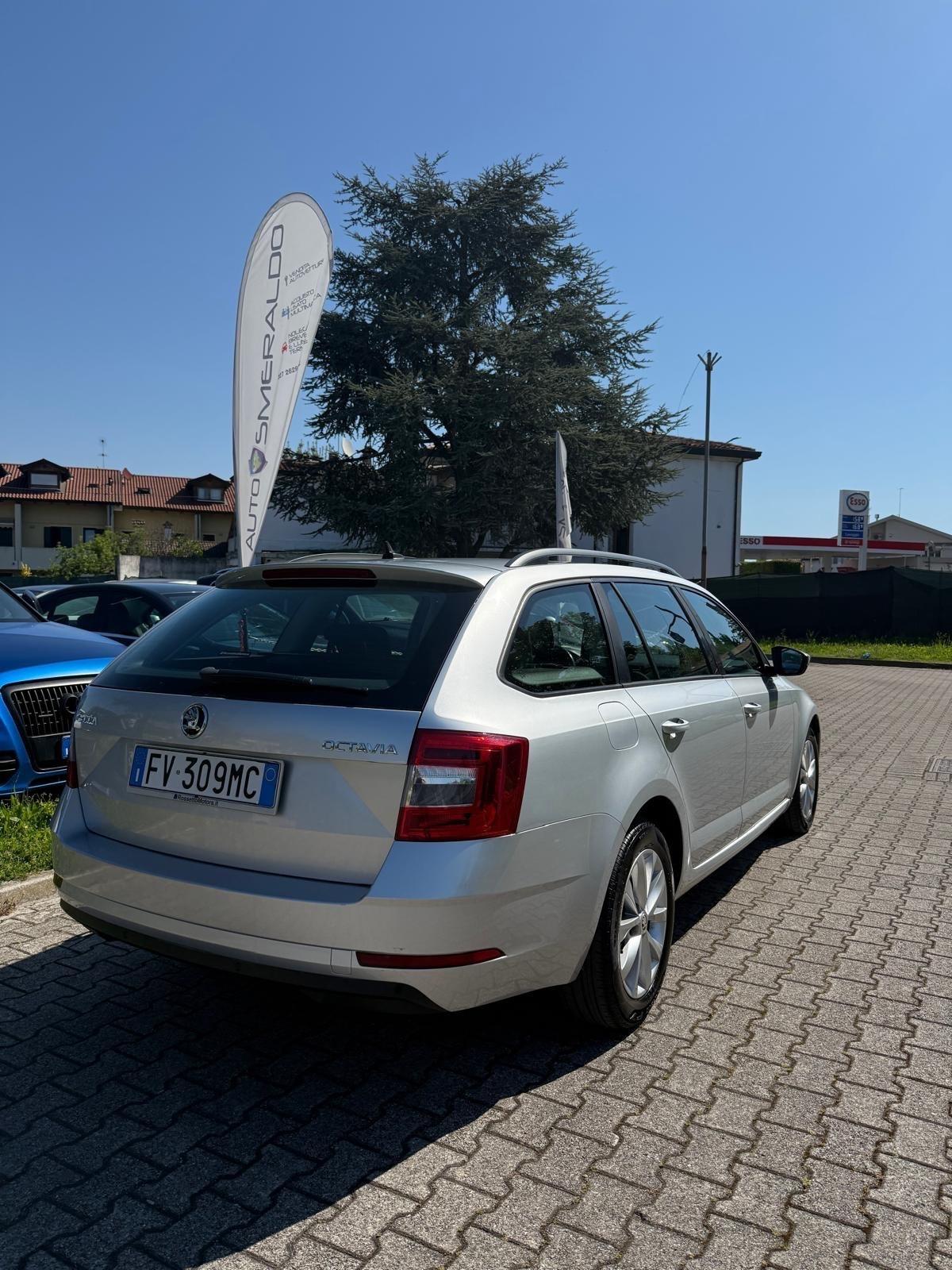 Skoda Octavia 1.6 TDI SCR 115 CV DSG Wagon Style