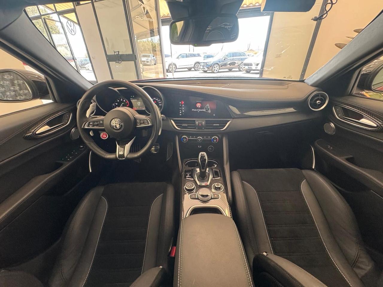 Alfa Romeo Giulia 2.9 V6 Bi-Turbo Quadrifoglio solo 6.000km