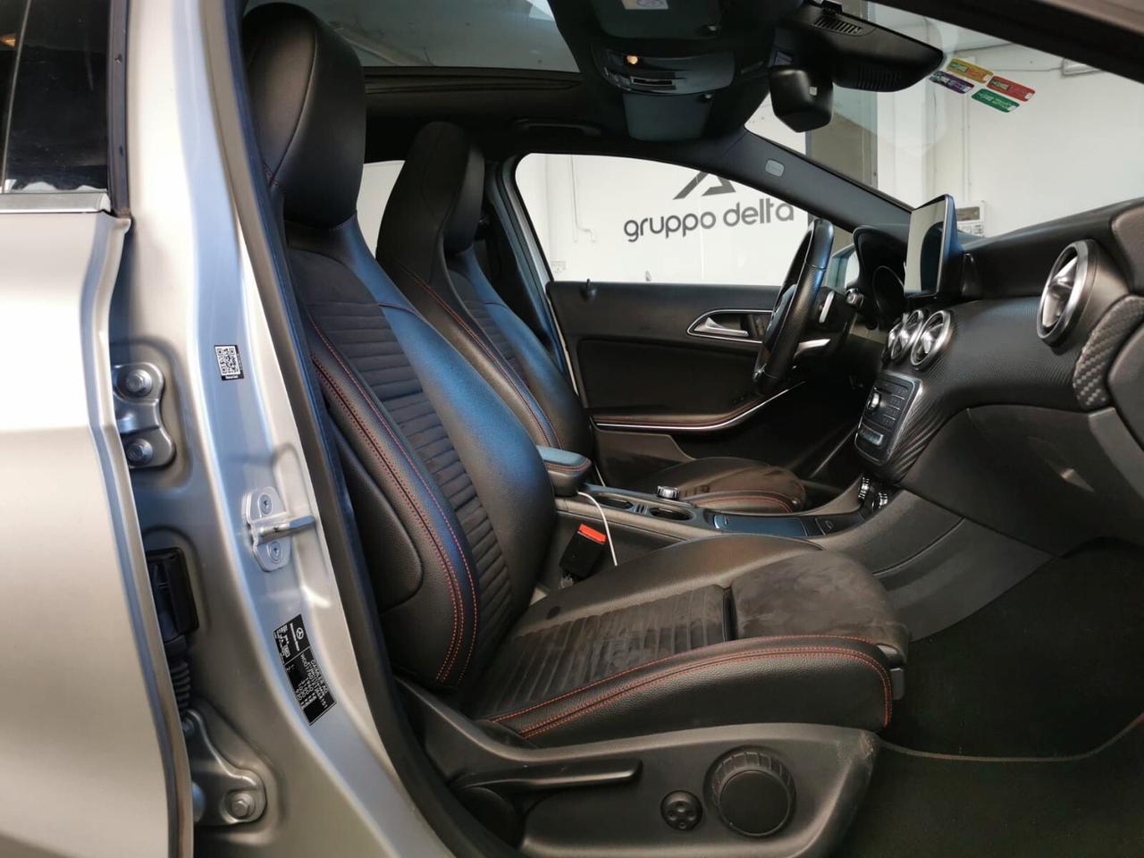 Mercedes-benz A 180 PREMIUM AMG KM 71850 GARANZIA 12 MESI
