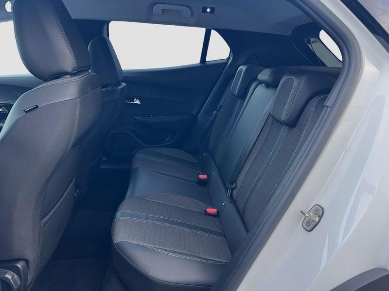 Peugeot 2008 2008 BluHdi 130cv EAT8 ALLURE PACK