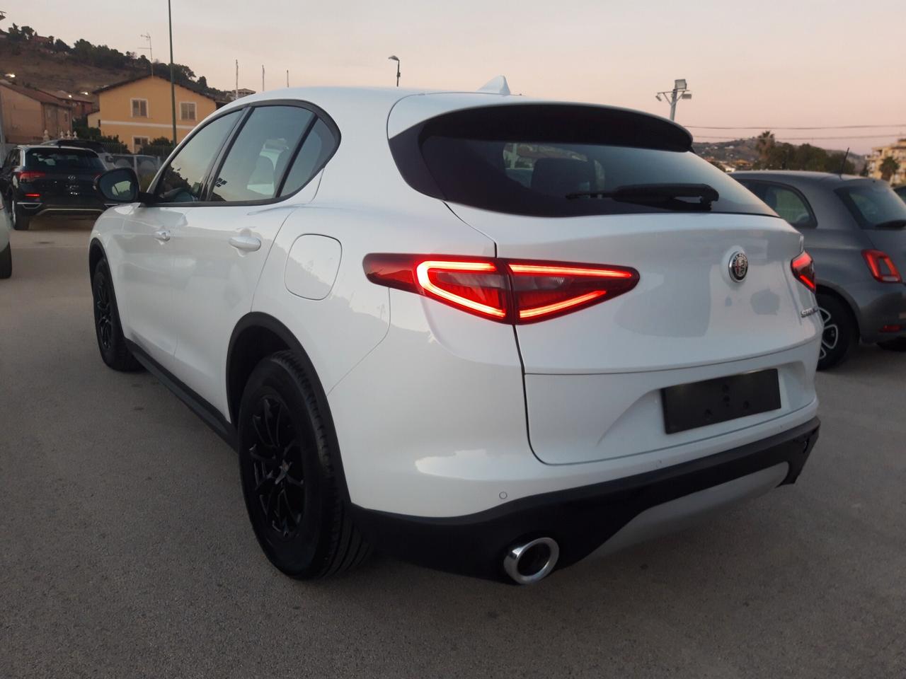 Alfa Romeo Stelvio 2.2 Turbodiesel 190 CV AT8 RWD Business