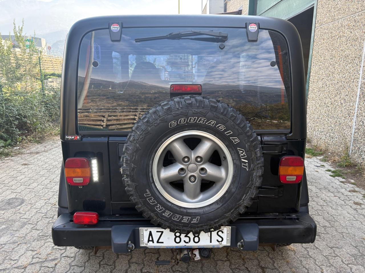 Jeep Wrangler 4.0 cat Hard top Sport