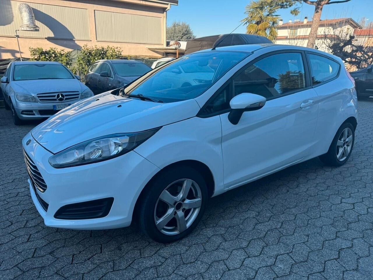 Ford Fiesta 1.5 TDCi 75CV 3 porte Titanium*EURO5B*NEOPATENTATI