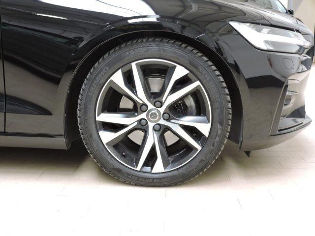 VOLVO V60 B4 (D) R-DESIGN AUTOMATICA