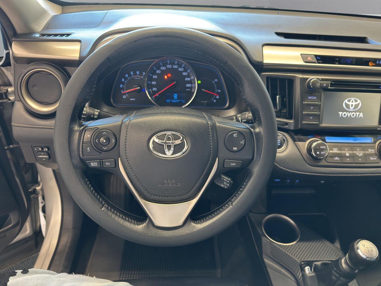 Toyota Rav4 2.2 D-4D 4WD MT STYLE MY12