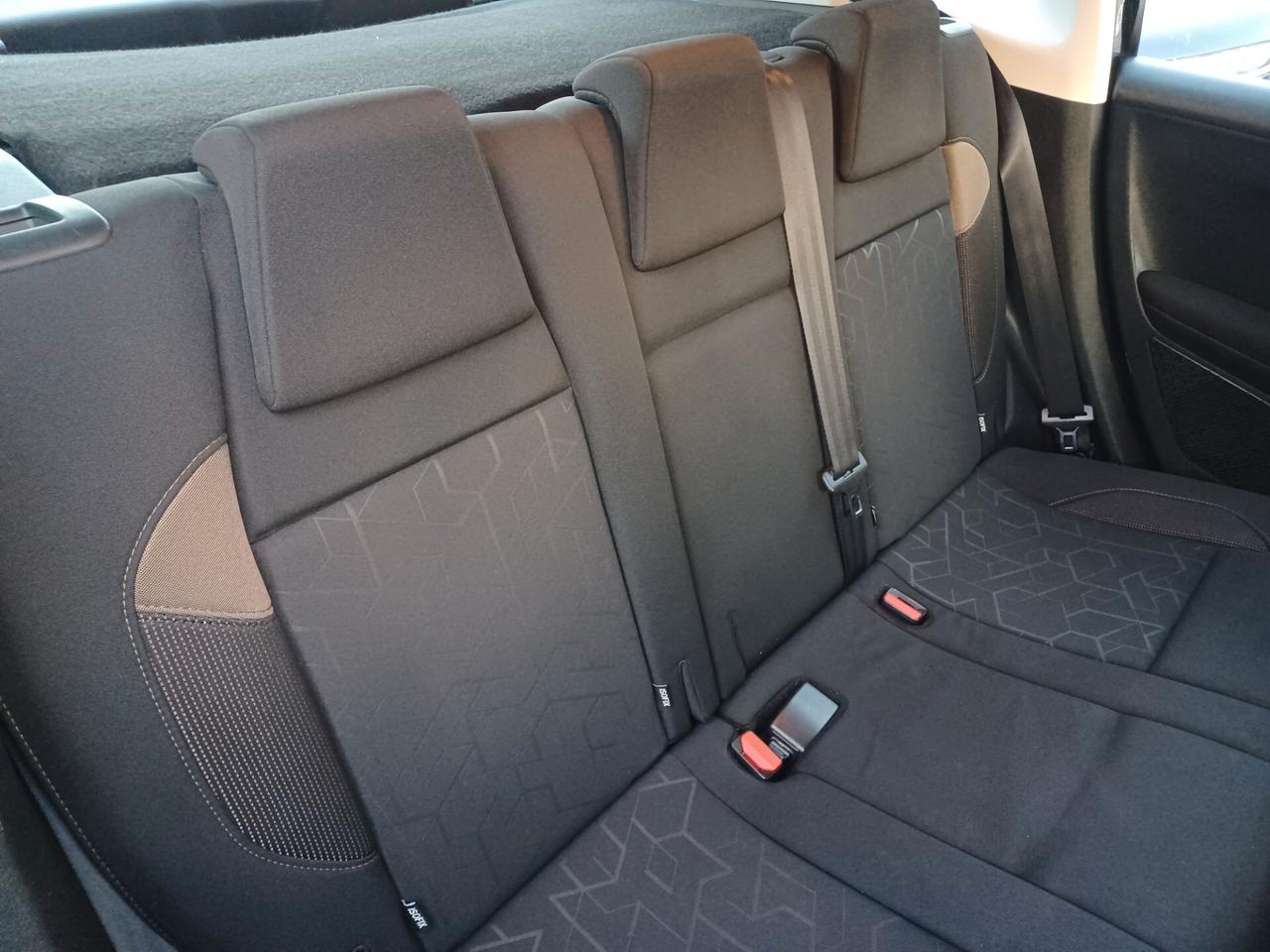 Peugeot 2008 1.4 HDi Active