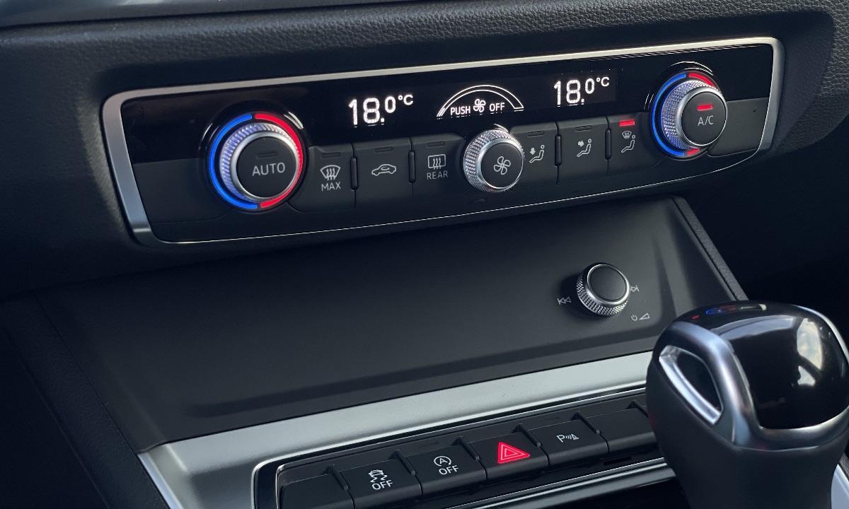 AUDI Q3 2.0 TDI S-Tronic Advanced Navi, Panorama, Unico Prop.