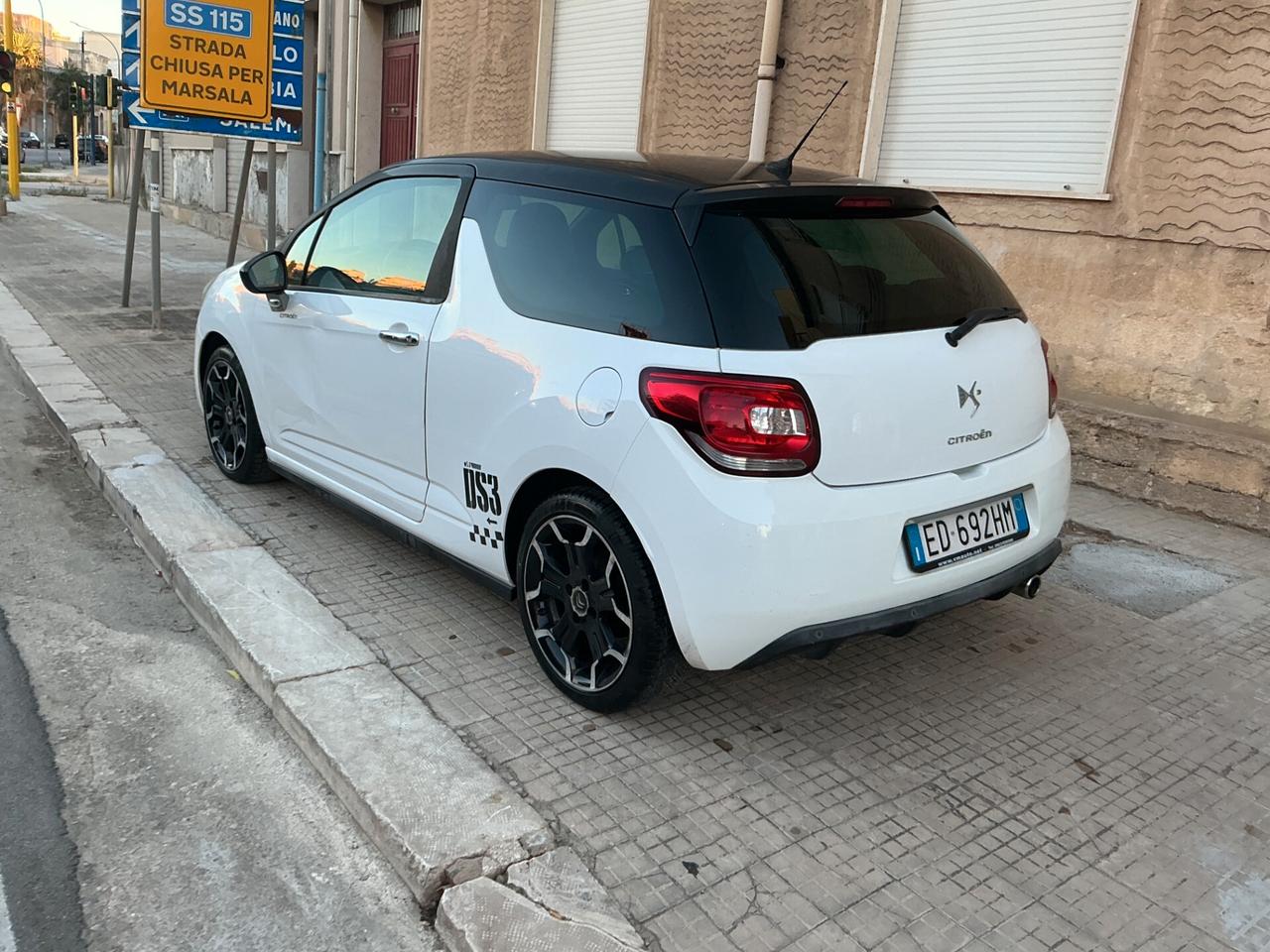 Ds DS3 3 1.4 HDi 70 Just Black