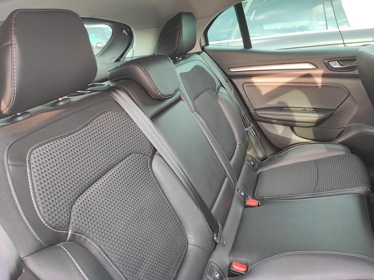 Renault Megane Mégane dCi 8V 110 CV EDC Energy BOOSE